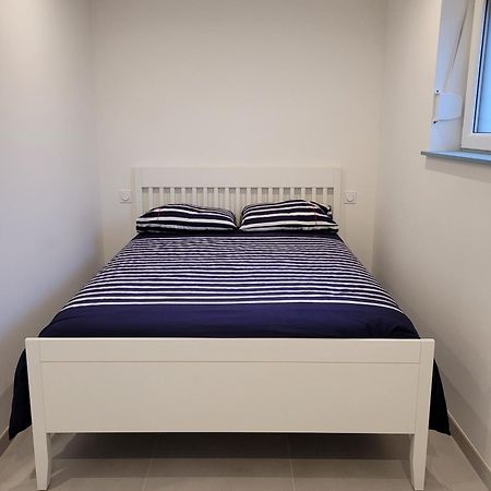 Il Vialetto, Appartement Capri, Spacieux, Tout Confort, Au Calme Jeumont Exterior foto