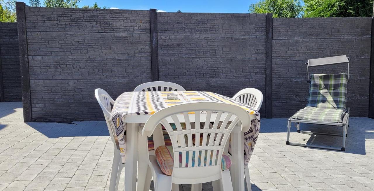 Il Vialetto, Appartement Capri, Spacieux, Tout Confort, Au Calme Jeumont Exterior foto